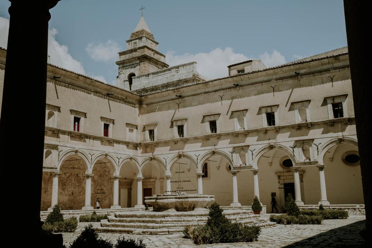 Abbazia Santa Maria Del Bosco Casa de hóspedes Contessa Entellina Exterior foto