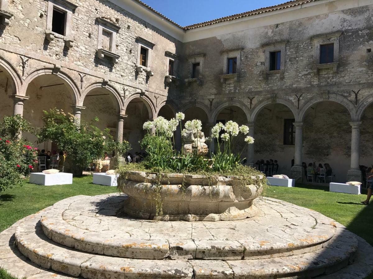 Abbazia Santa Maria Del Bosco Casa de hóspedes Contessa Entellina Exterior foto